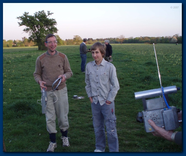 600x499 pixels (131K)